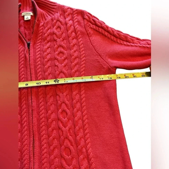 L.L. Bean cable knit sweater - Picture 5 of 6